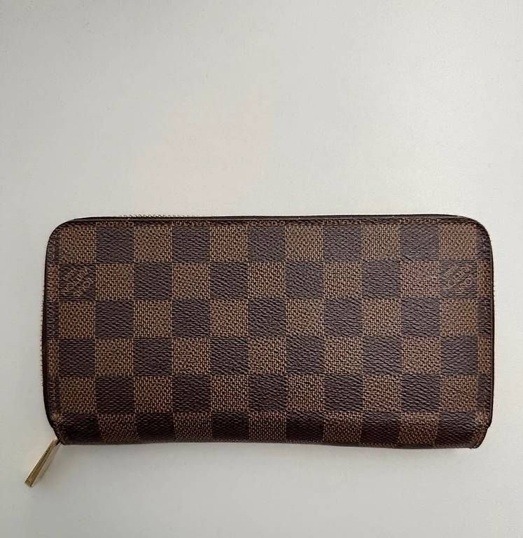 Louis Vuitton Portamonete: Louis Vuitton porte-monnaie Zippy – Usato da Sierre venduto da maeleris