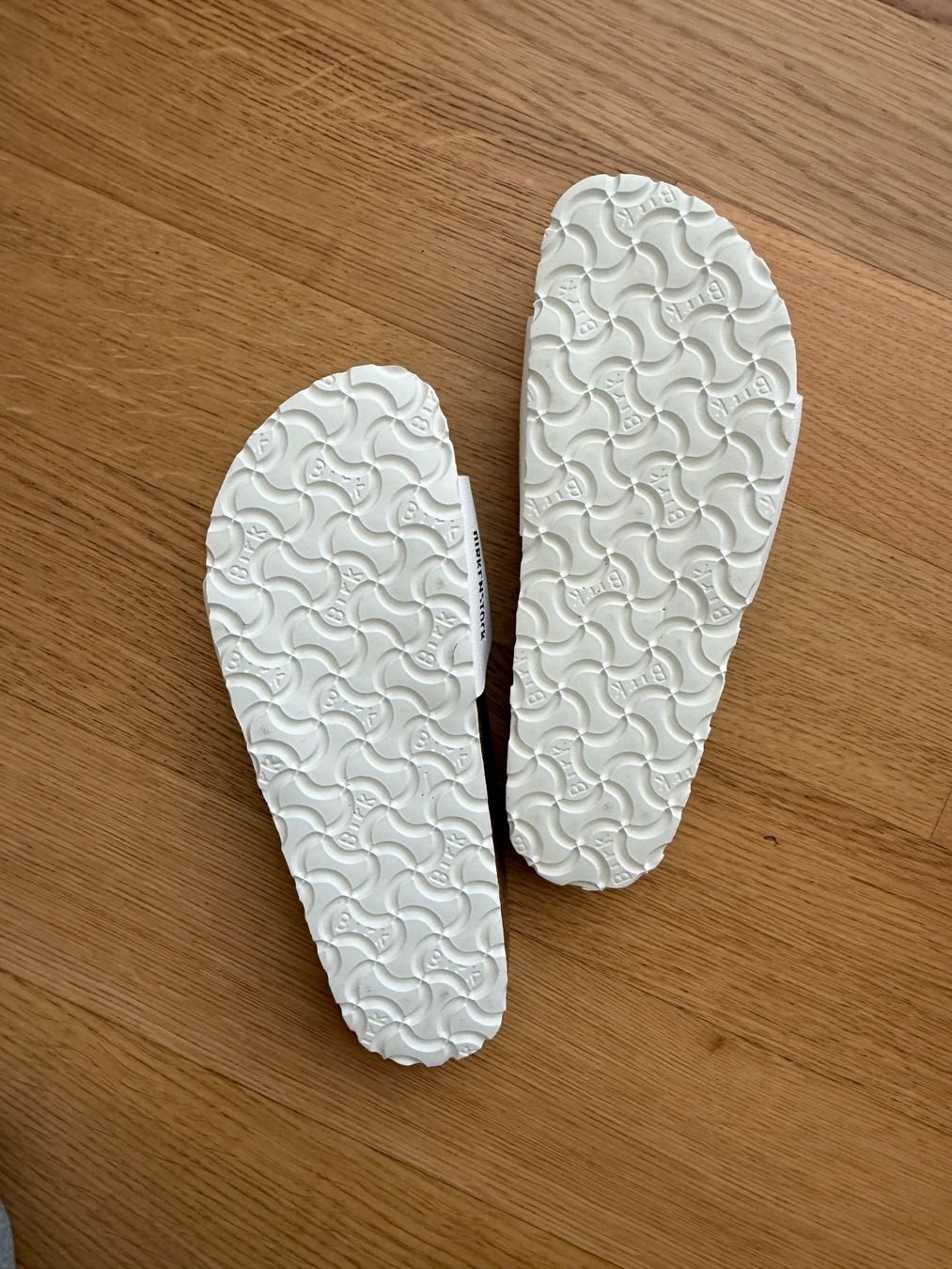 Birkenstock Chaussures femmes: Birkenstock Grösse 37 – D'occasion à Wetzikon ZH par jas_66r8 1