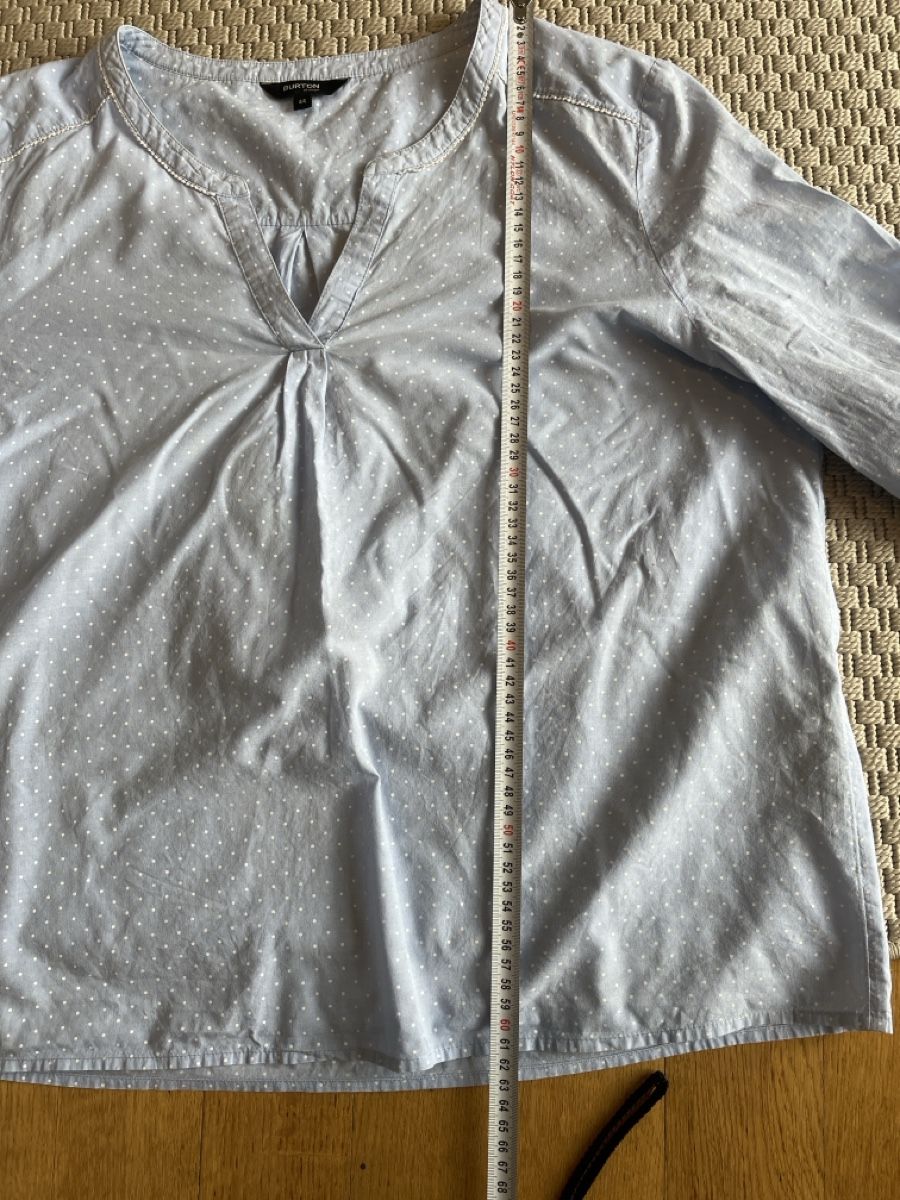 Chemisiers: Bluse hellblau Punkte, Burton, 42 – D'occasion à Solothurn par Bobesch08 6