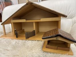 Stall aus hochwertigem Holz Rarität