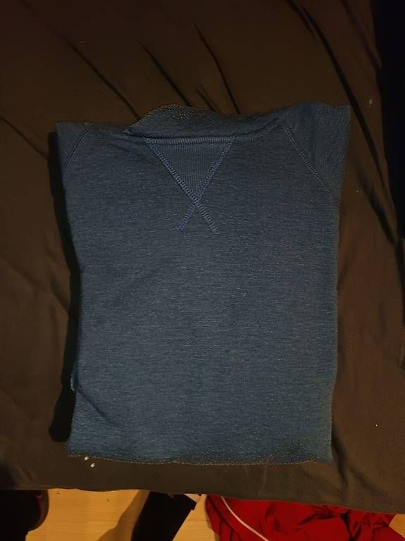 Maglioni & Felpe: Pullover  – Usato da Liestal venduto da mad_9w6f 3