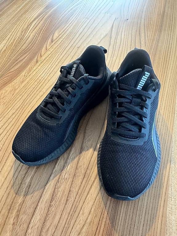 Scarpe da donna: Laufschuhe/Turnschuhe Puma 38.5 – Usato da Sempach venduto da step79