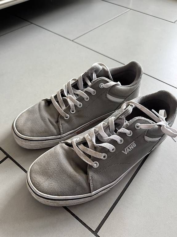 Scarpe da uomo: Vans grau/grün, Gr. 43 – Usato da Zürich venduto da anjamug