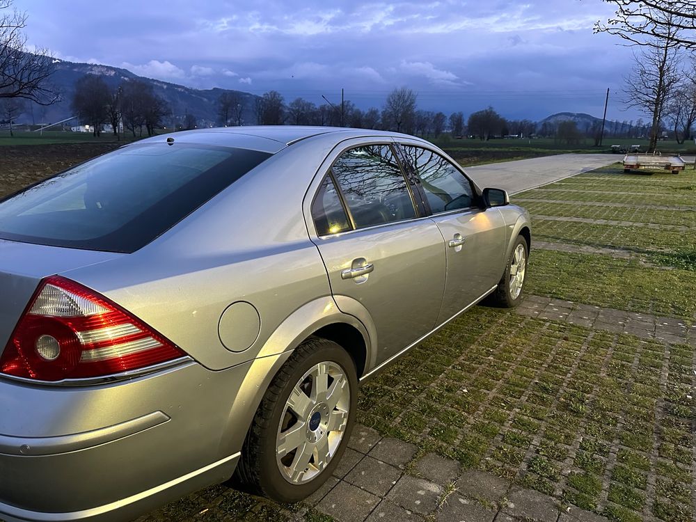 Ford Mondeo 2.5 V6 4