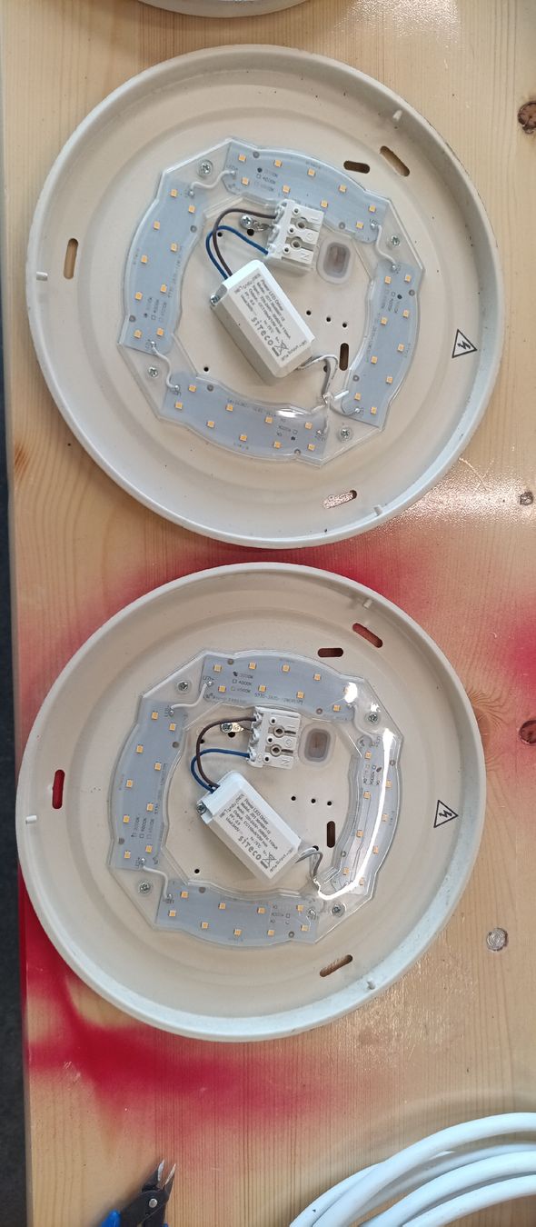 Lustres & lampes de plafonds: 5x LED Leuchten Defekt  – Défectueux à eggersriet par kon_nqm8 1