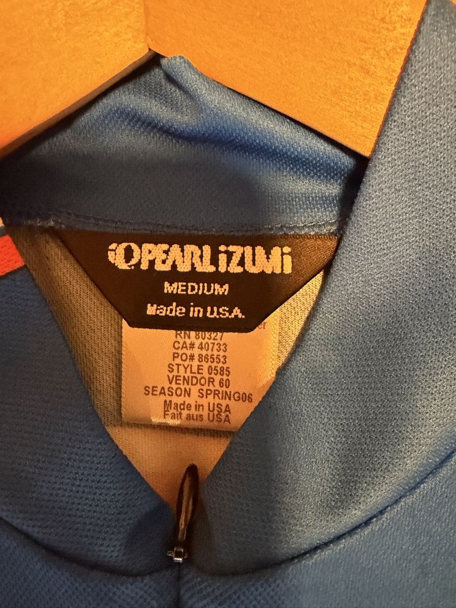 Pearl Izumi Maillots de corps & Pantalons: Bikeshirt – D'occasion à Basel par LSK-MEM 1