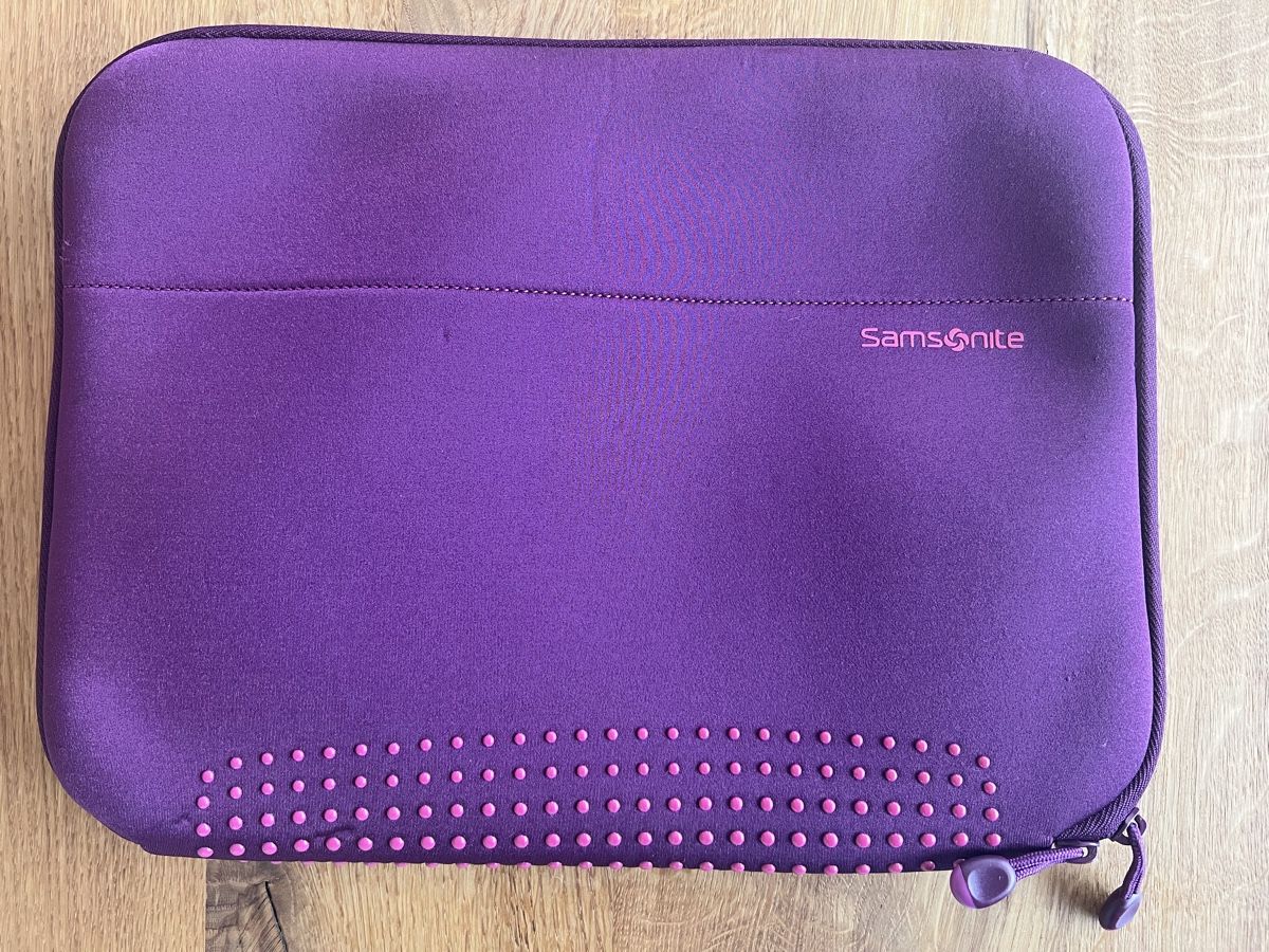 Samsonite Borse: Samsonite Computerhülle 13 Zoll  aus Neopren – Usato da Horgen venduto da betti_martu