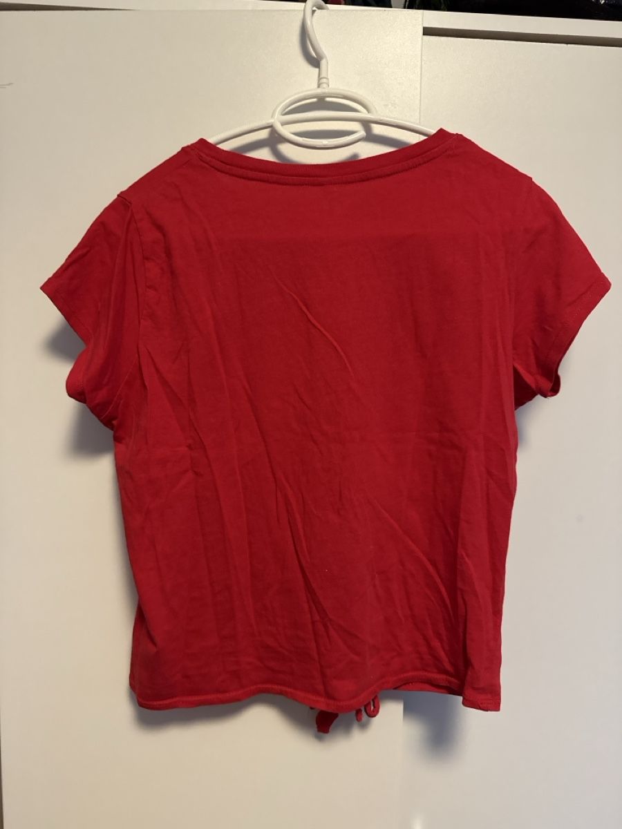 T-shirt: Rotes Chicoree T-Shirt mit "ARIES"-Print, Grösse S – Nuovo (secondo la descrizione) da Thun venduto da Vans_98 3