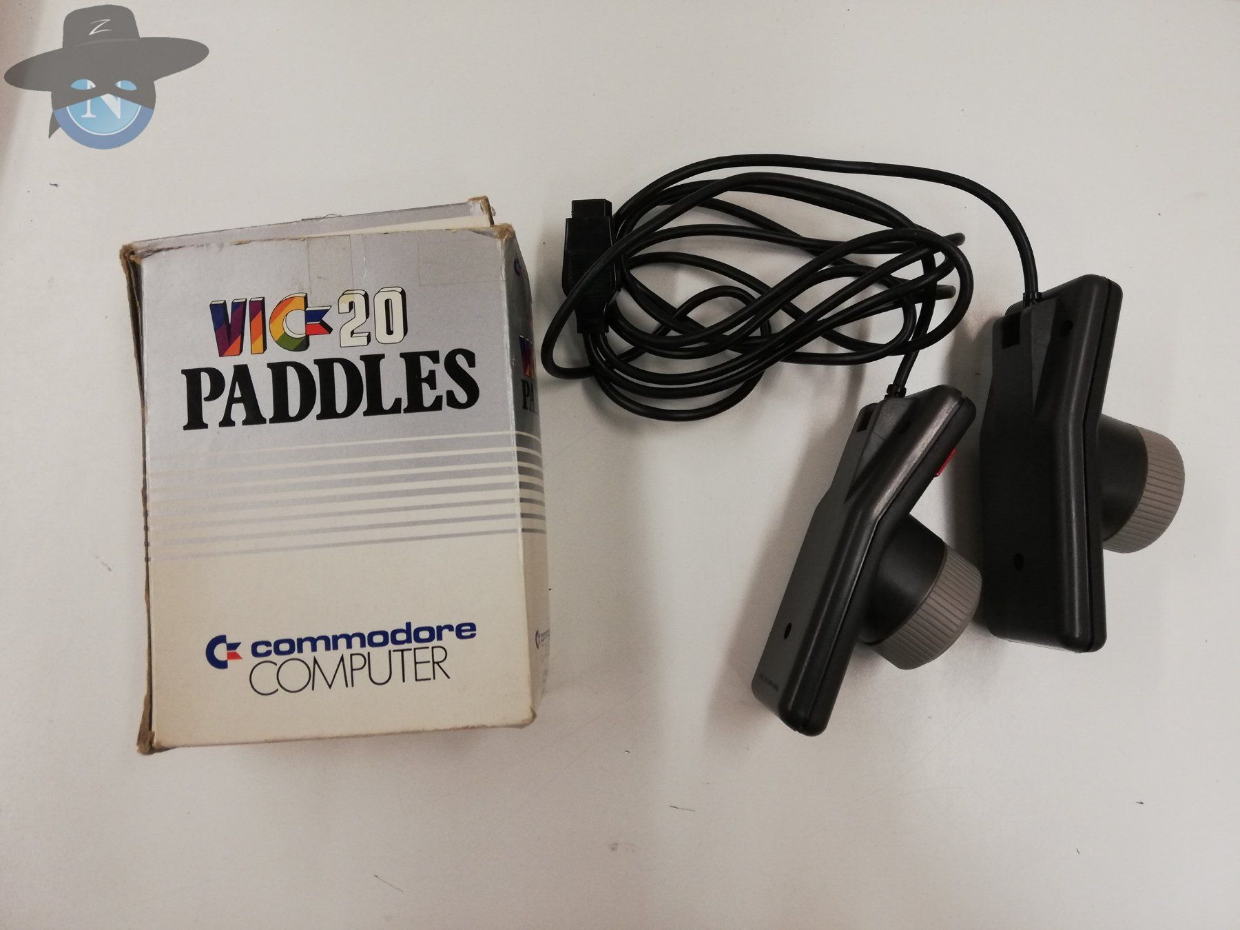 Commodore PC: C64 VIC 20 VC20 VC-20 Paddles / Commodore – Difettoso da St. Gallen venduto da zorro_dc 1