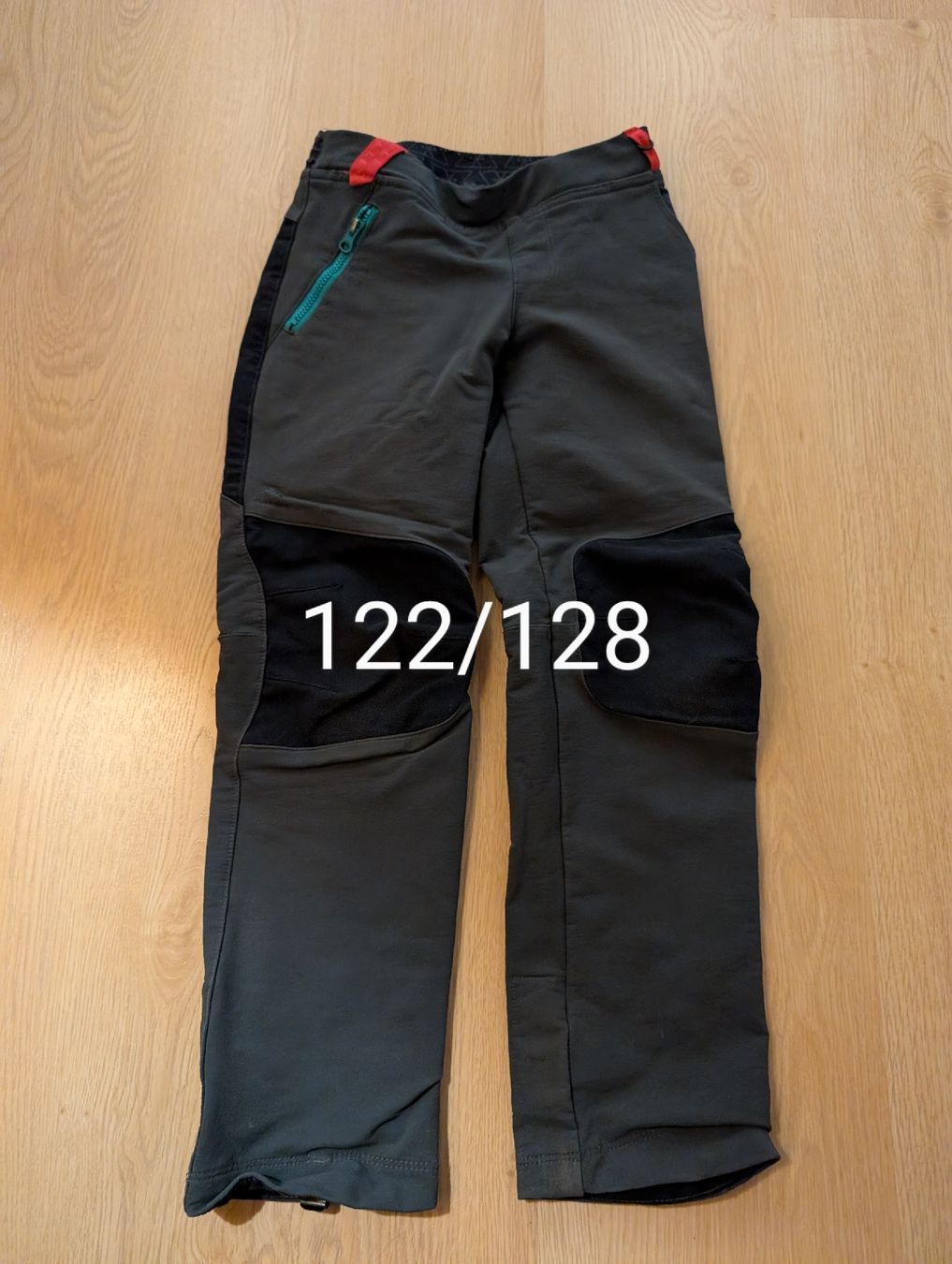 Lotti & Set di vestiti: kleiderpaket 122/128 – Usato da Nods venduto da BieneS 2