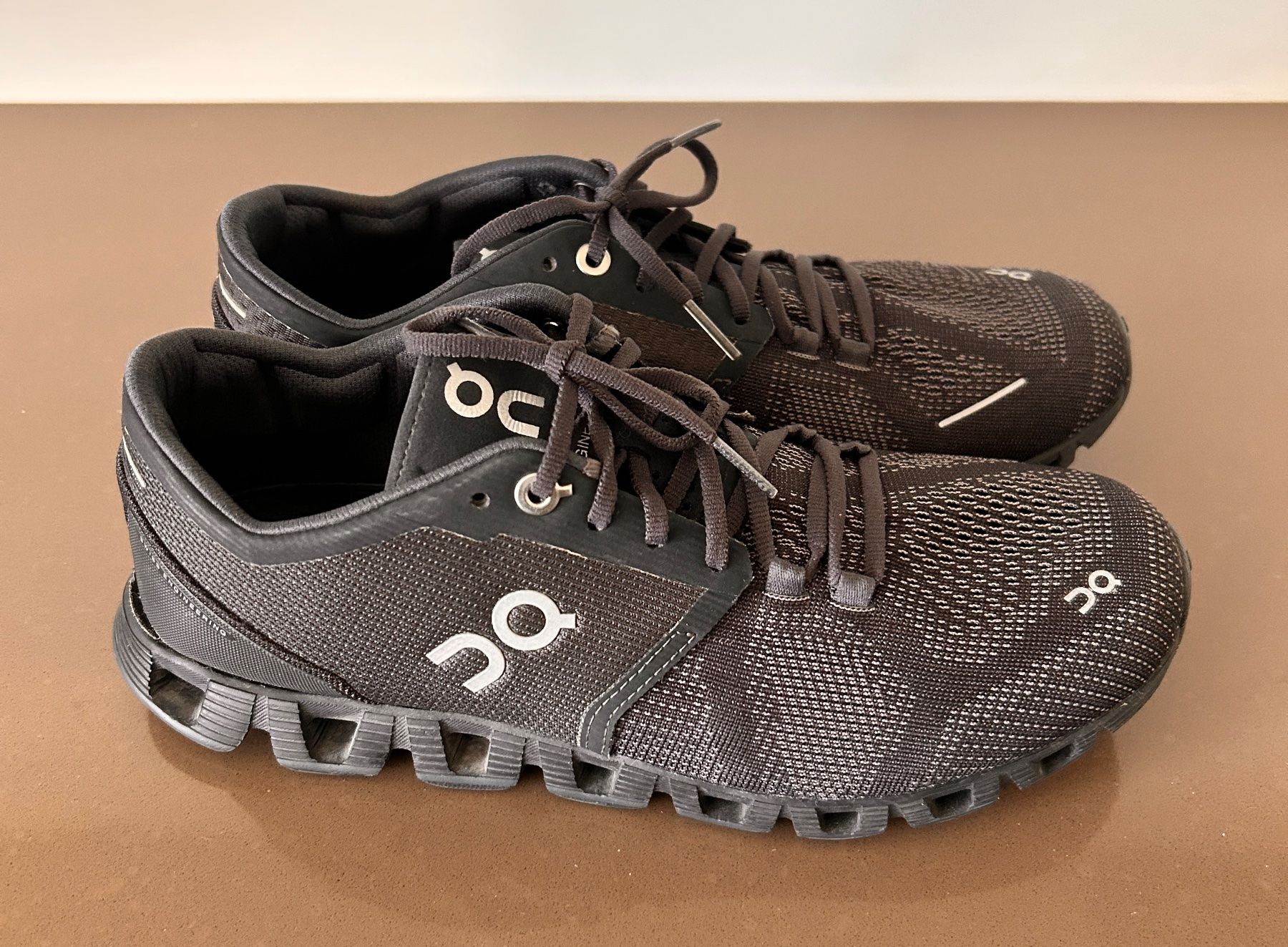 On Scarpe da donna: Turnschuhe von ON, anthrazit, Grösse – Usato da Kreuzlingen venduto da peetzii 1