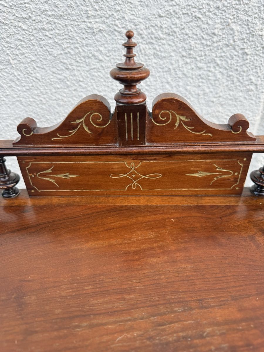 Scaffali: Viktorianische Etagere / Whatnot – Usato da Elgg venduto da dan_f8gv 4