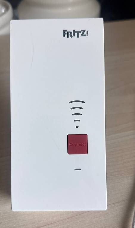WiFi: FRITZ!Repeater 2400  WLAN-Verstärker – D'occasion à Hütten par Mber80