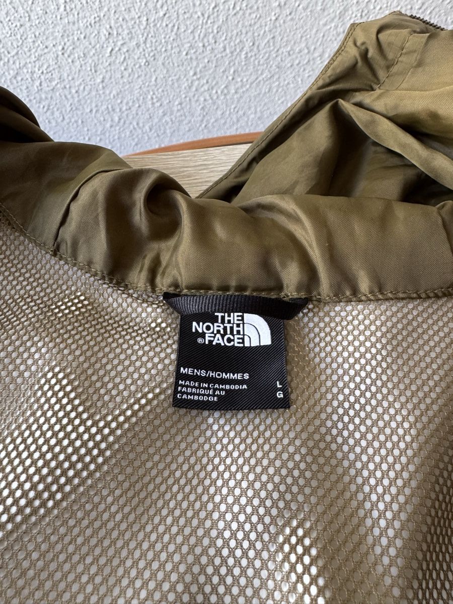 North Face Giacche: The North Face Herren WindJacke, Grösse L – Usato da Basel venduto da dom_wy8b 2