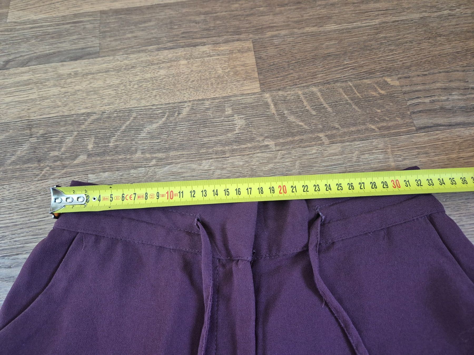 H&M Pantaloni: Purple H&M shorts 36 – Usato da Zürich venduto da monadiederich 5