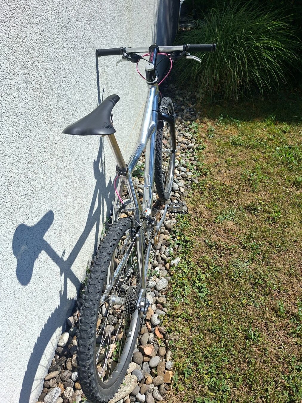 Cannondale Vélos: Cannondale Delta V 1000 mit "Fatty" luftfedergabel – D'occasion à Eschlikon TG par Richeke 3
