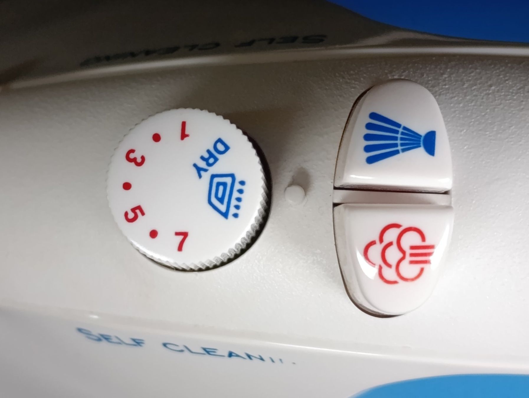 Trisa Bügeleisen: TRISA Power Vap fer à repasser – Gebraucht aus Thielle von Plusvalue_Neuchatel 2