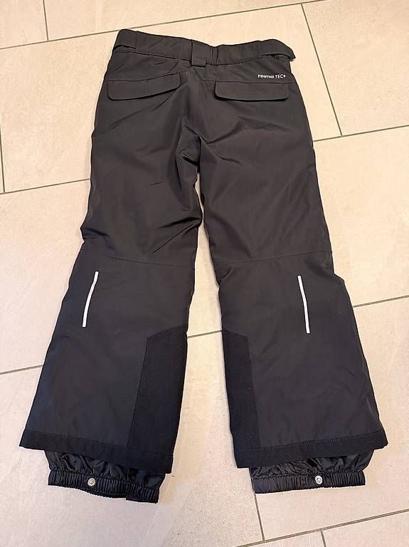 Hosen: Reima Tec Schneehose, Unisex, schwarz, 110 – Gebraucht aus Wilen b. Wil von carpediem25 3