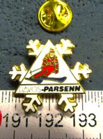 DAVOS PARSENN GR SKI PIN ENAMEL GOLDIG