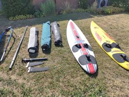 Windsurf Set bestehend aus Segel, Brett, Mast und Gabel