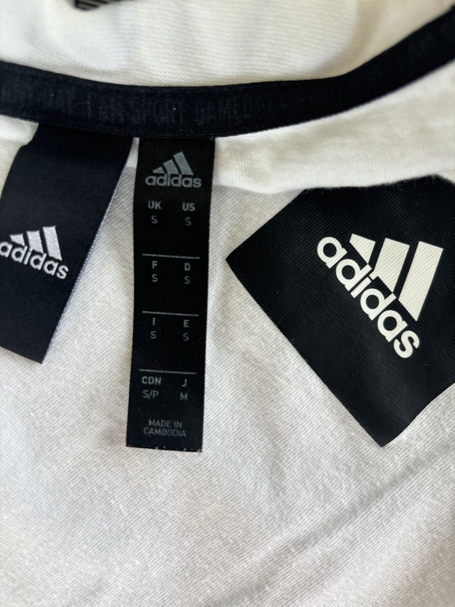 Adidas T-shirt: S_Adidas_sporty design – Usato da St-George venduto da elena27 1