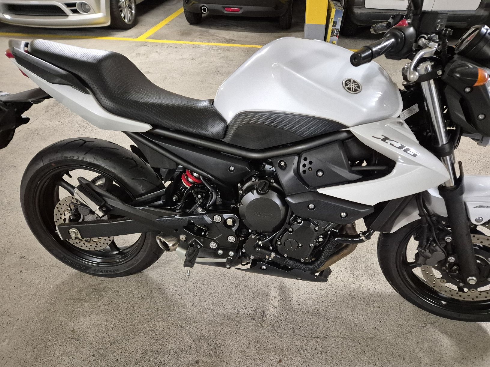 Yamaha Route: Yamaha XJ6NA ABS  35kW – D'occasion à Forch par benwyd 8