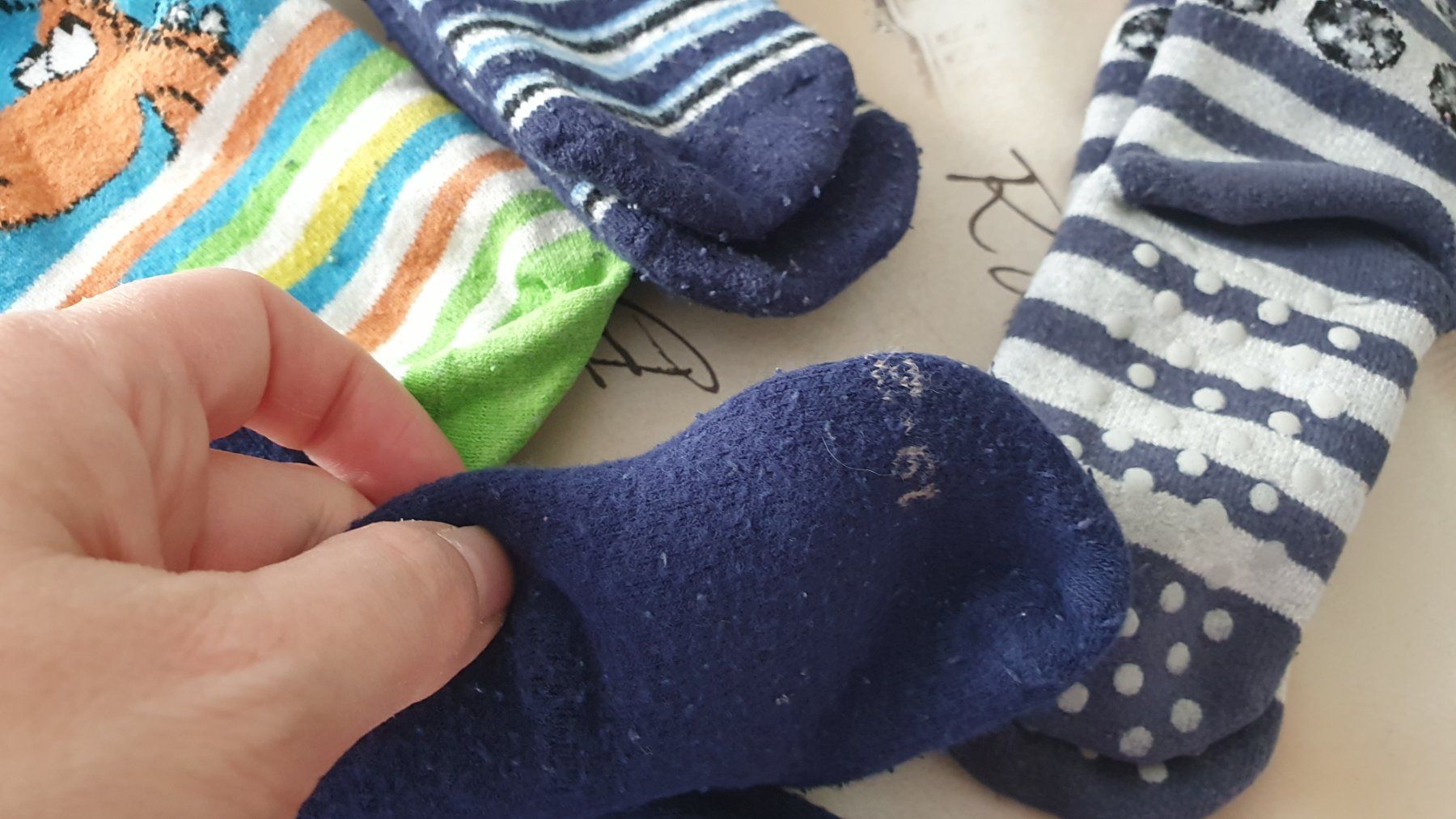 Socken für Kinder: Sockenpaket ab Gr. 19 - Sneaker, Lego, ABS, etc – Gebraucht aus Staufen von Fleby84 4
