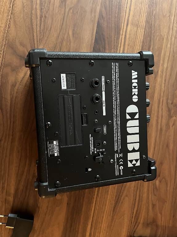 Amplificatori: Roland Micro Cube  excellent état – Usato da Genève venduto da lorisssss 3