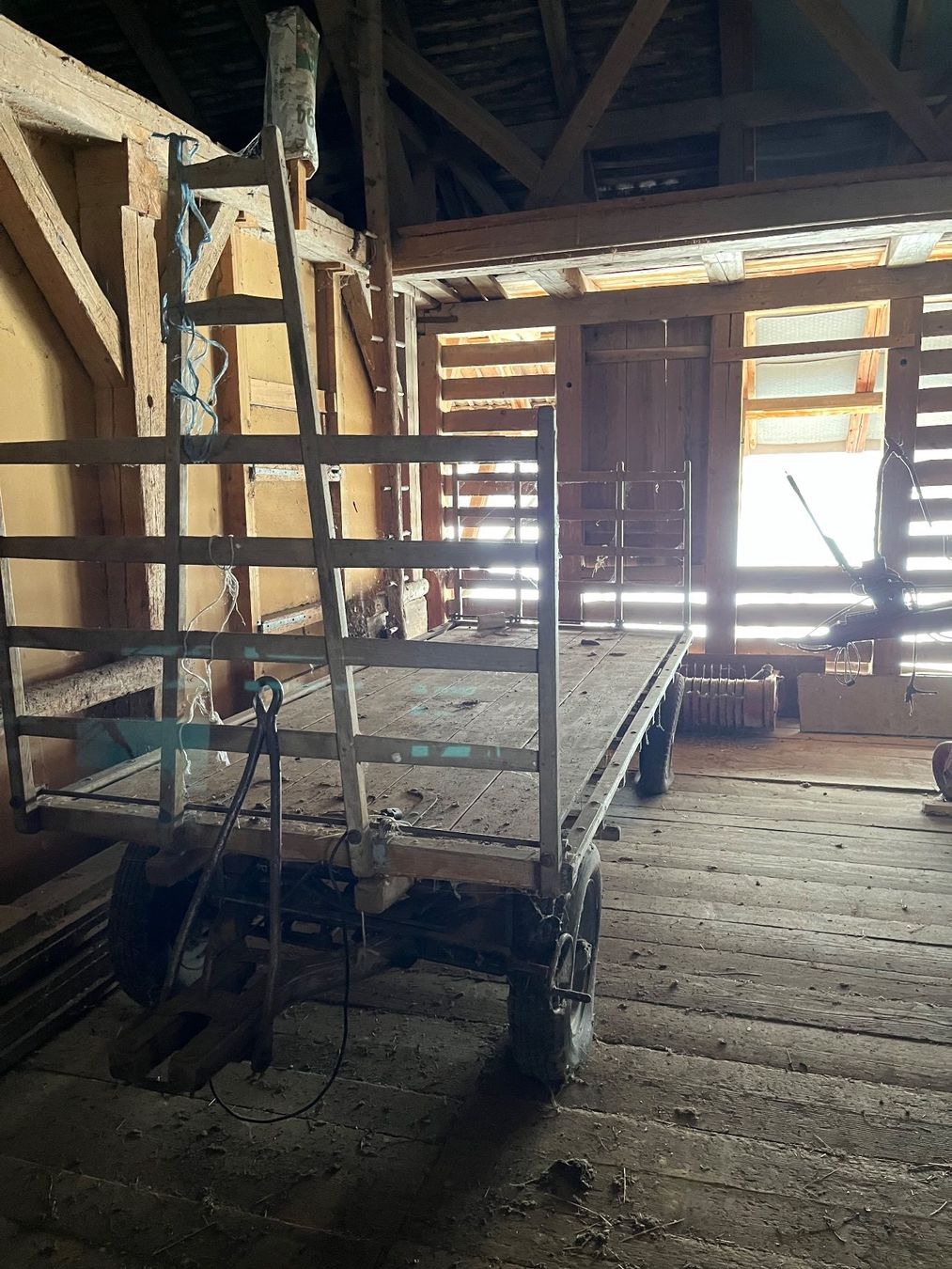 Rimorchi: Holz Brückenwagen mit Licht – Difettoso da Uetendorf venduto da reu_99v8