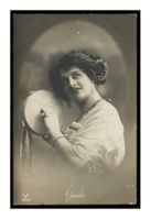 FEMME - 1910 "Portrait - Tambourin"