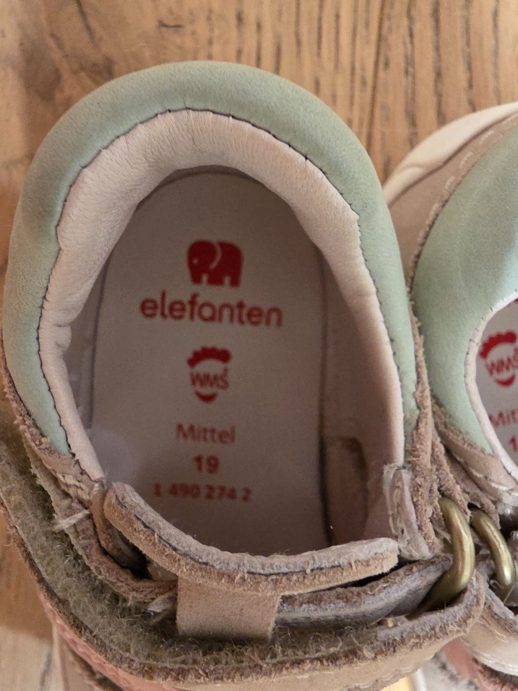 Elefanten Scarpe per ragazzi: Elefanten Leder Sandalen Grösse 19 – Nuovo (secondo la descrizione) da Bülach venduto da tet_nq2w 2