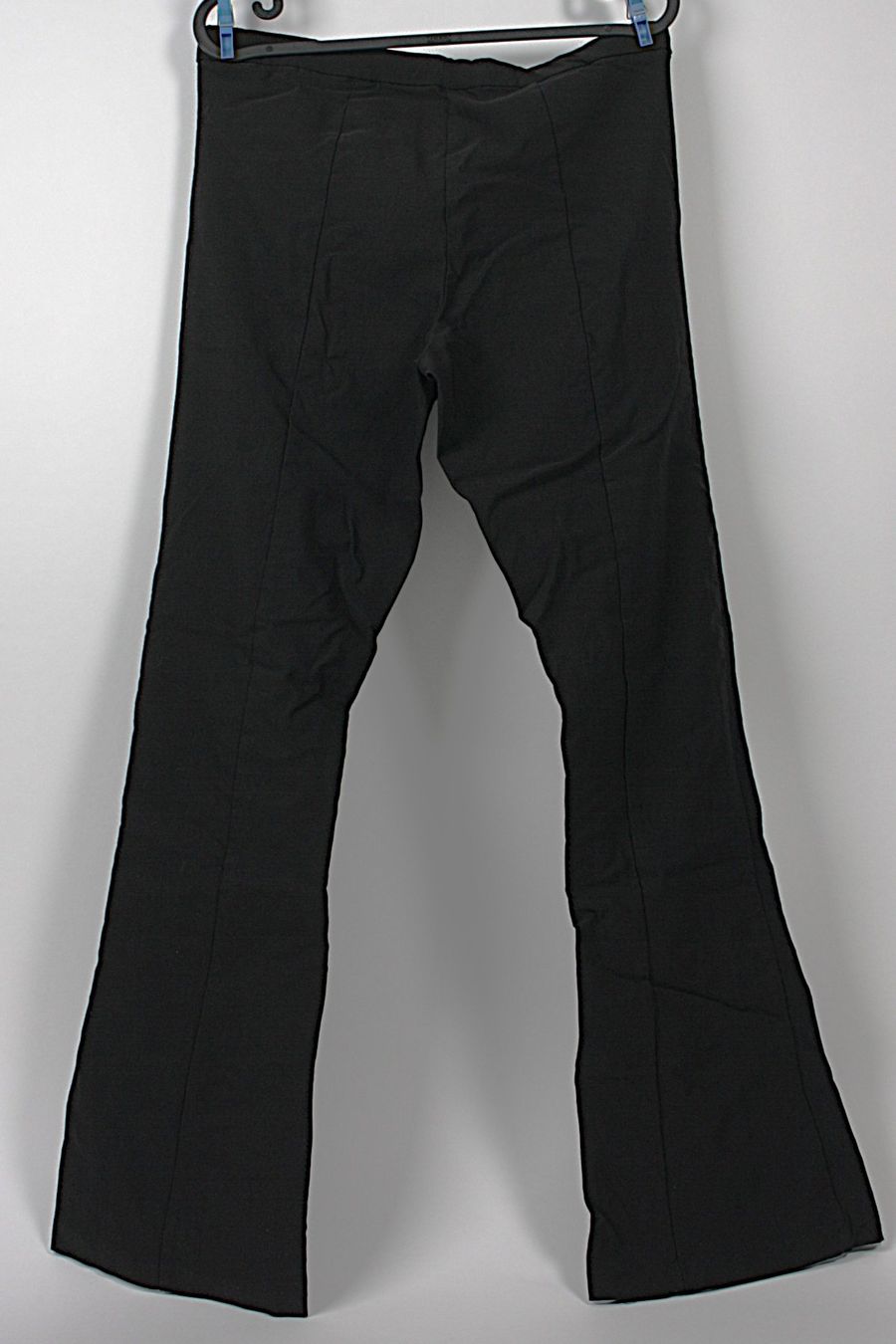 H&M Hosen: H&M Hose schwarz 42 – Gebraucht aus Zollikofen von Restwert_Zollikofen 1