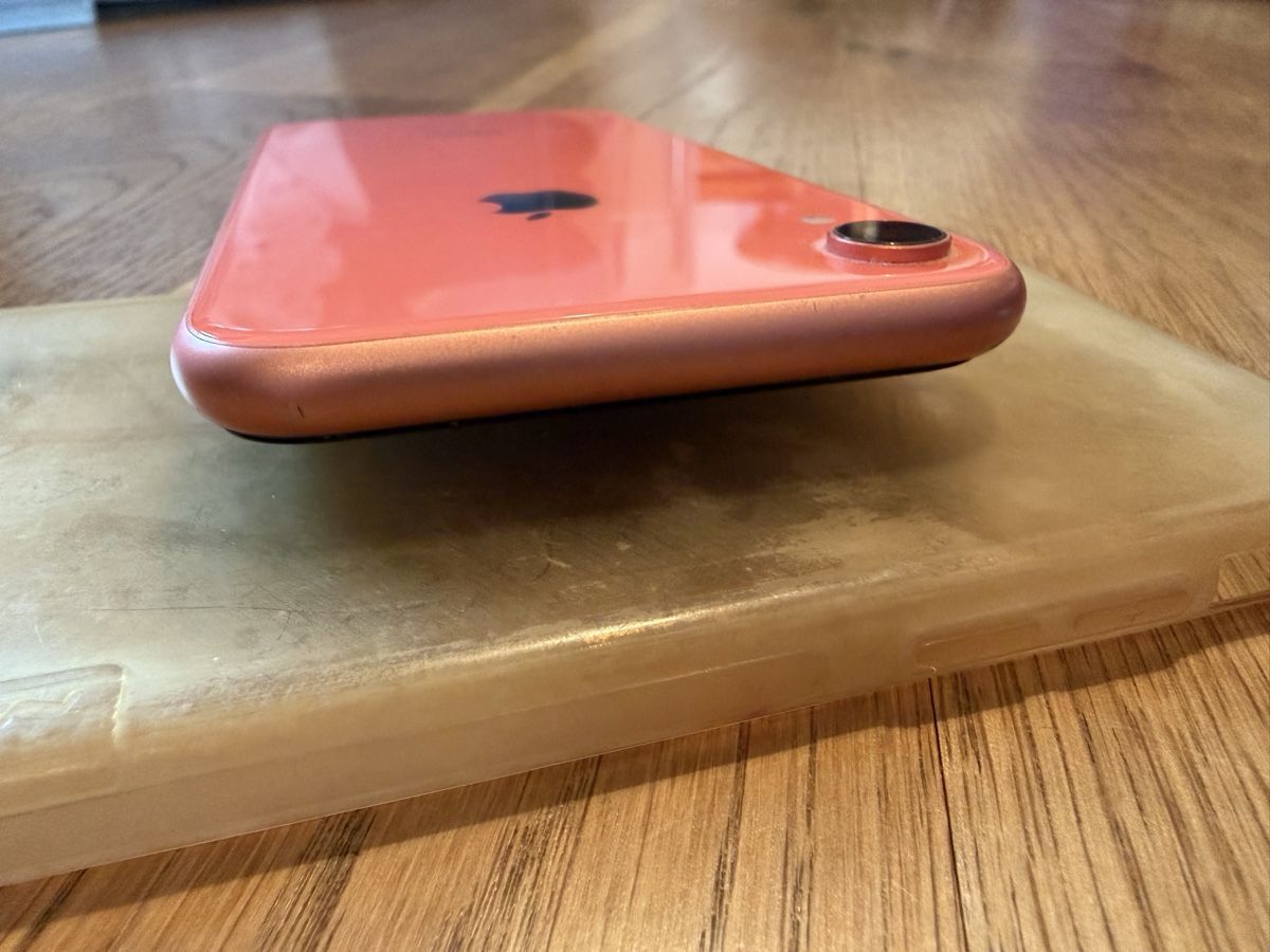 Apple Telefoni cellulari / Smartphones: iPhone XR, Coral, 64GB – Usato da Oberkirch LU venduto da LoVelo3 2