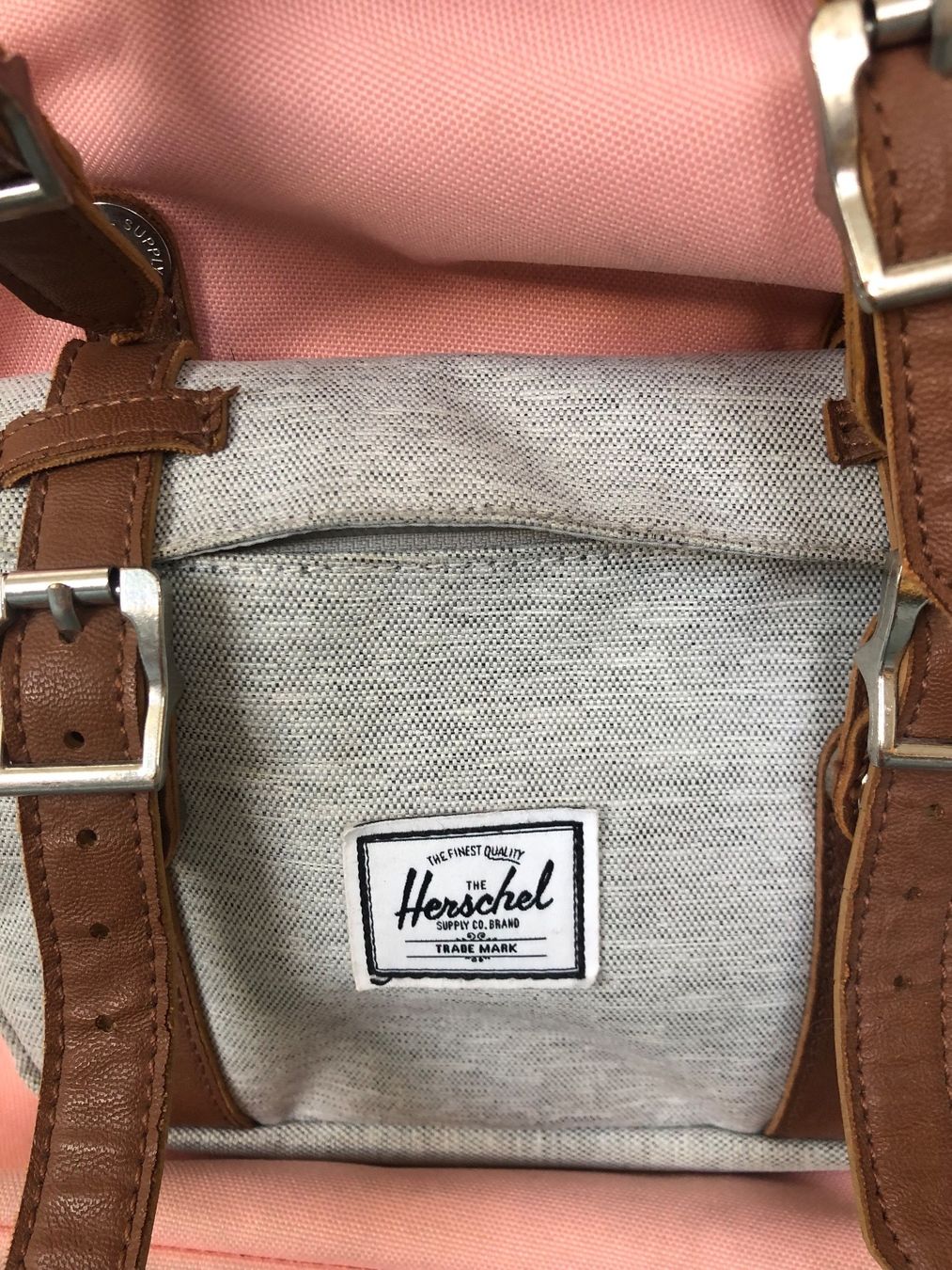 Herschel Zaini: Henschel Rücksack – Usato da Zürich venduto da Nsaeg 1