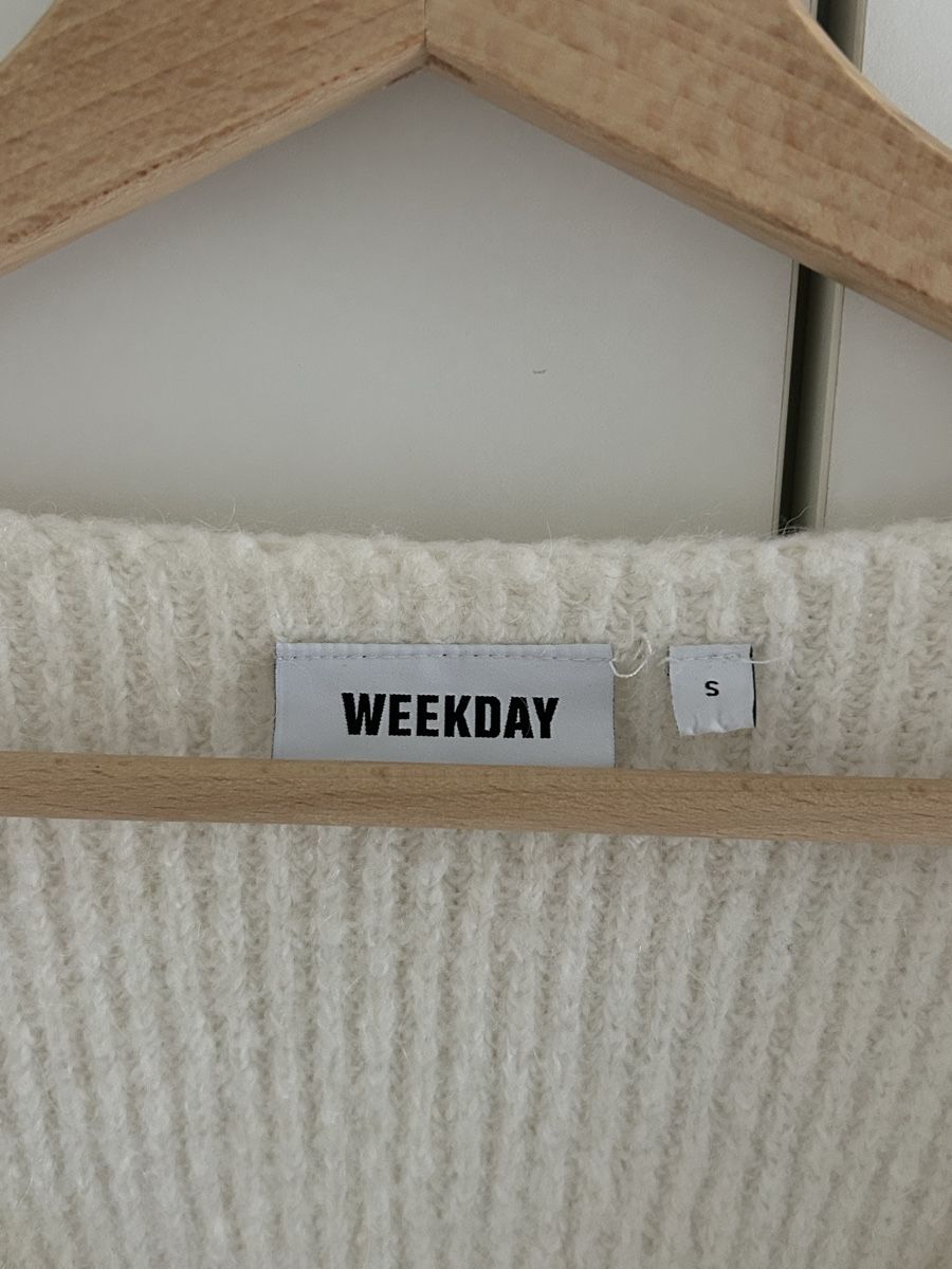 Weekday Pullover & Sweatshirts: Weekday - Weisser Strickpullover - S – Gebraucht aus Zürich von Lolaa123 3