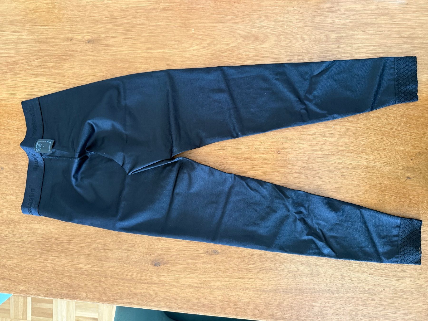 Leggings: Kompressionslegins Post OP Liposuktion – Usato da Zürich venduto da JuliaBeuggert 1