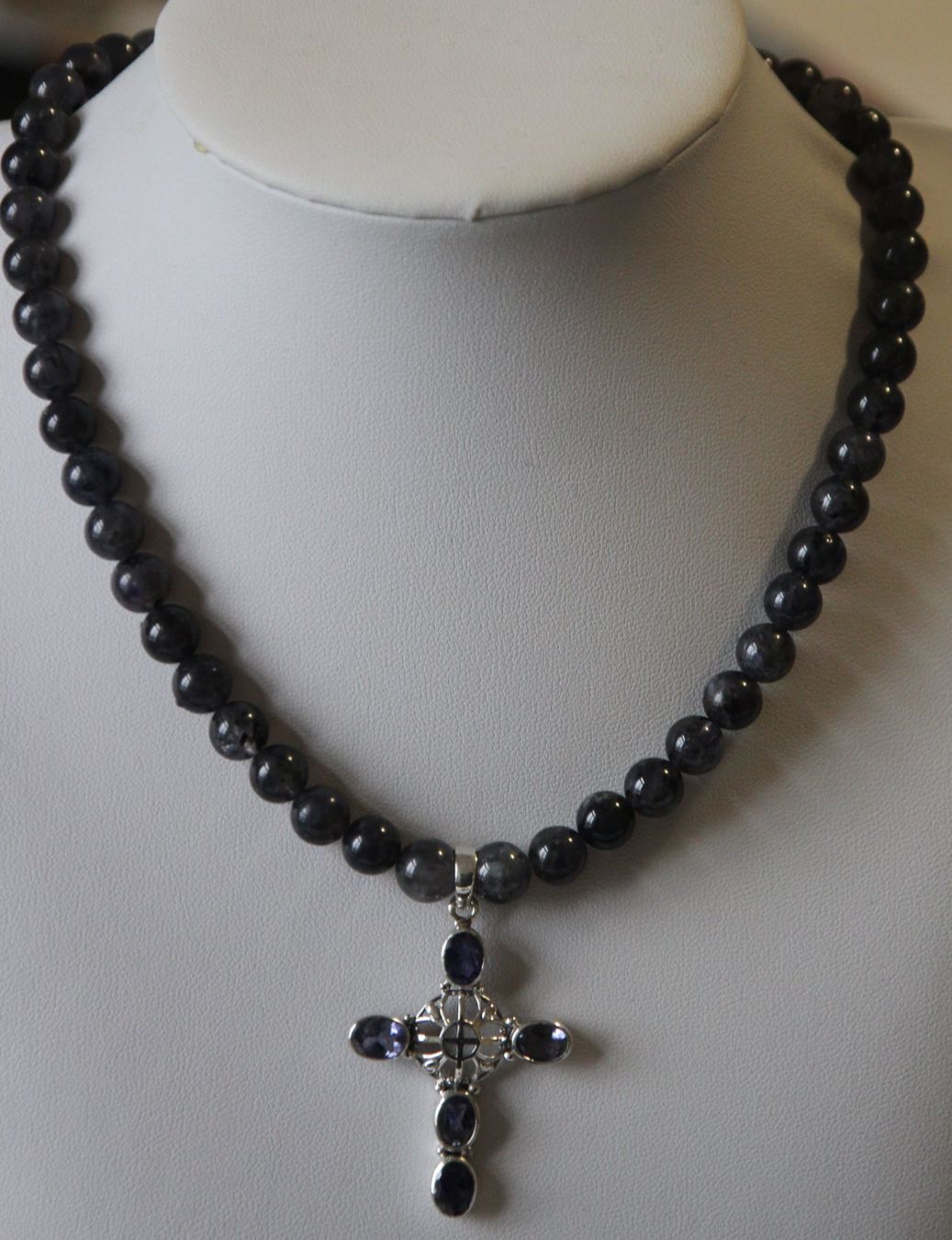 Ketten: NEU: iolith Kette Collier mit Kreuz  Edelstahl – Neu (gemäss Beschreibung) aus Matten b. Interl von Edelsteingalerie 4