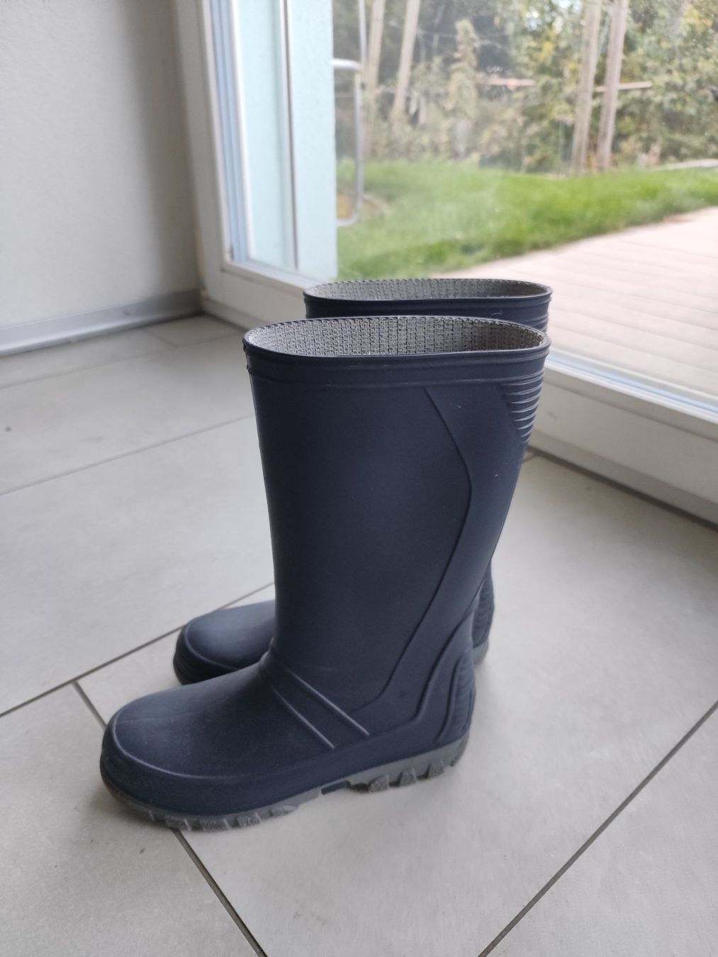 Schuhe für Jungen: Robuste Regenstiefel Gr. 32 – Gebraucht aus Seon von Mandes1 1