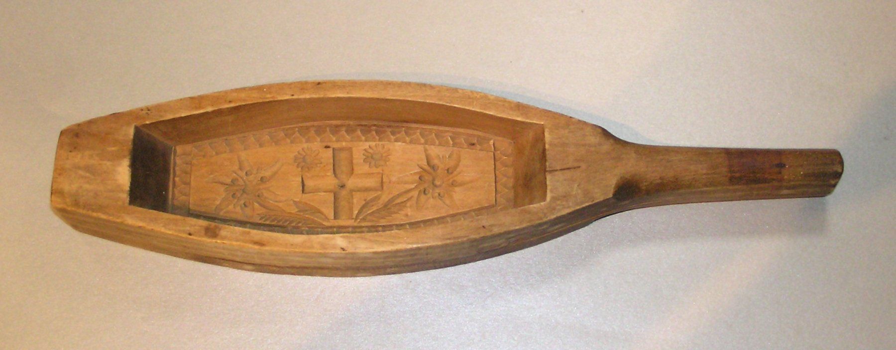 Elettrodomestici da cucina: ALTE BUTTERFORM BUTTERMODEL SCHWEIZERKREUZ EDELWEISS – Usato da Grenchen venduto da Antique-hunter
