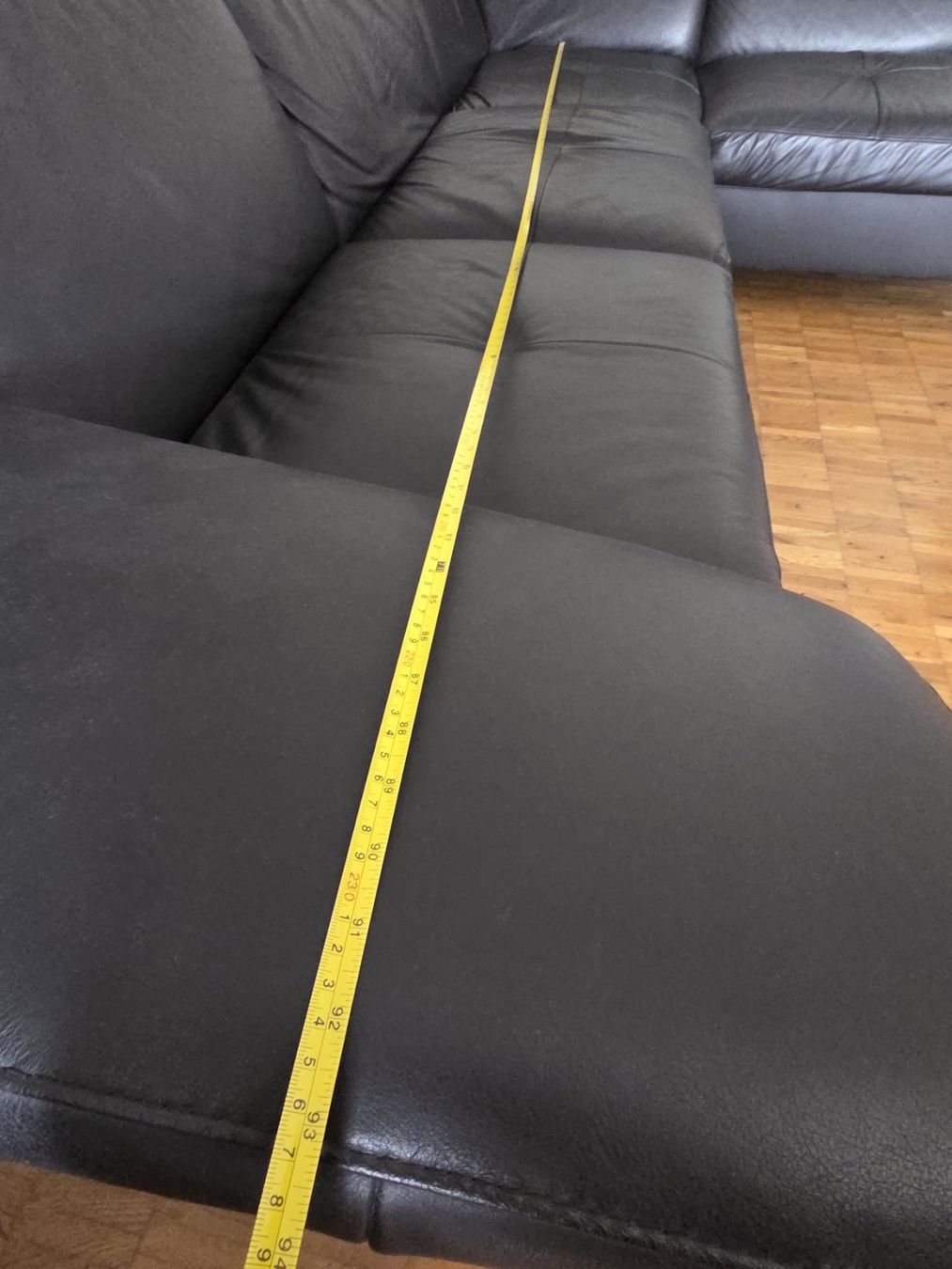 Sofas: echtes Ledersofa – Gebraucht aus Ettingen von car_7mv7 2