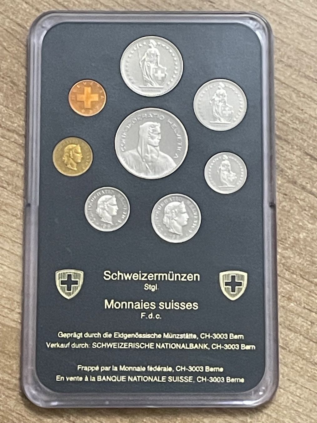 Tutti le monete: Münzsatz Schweiz 1987 Stgl – Nuovo e nell'imballaggio originale da Schlossrued venduto da Tkanada 1