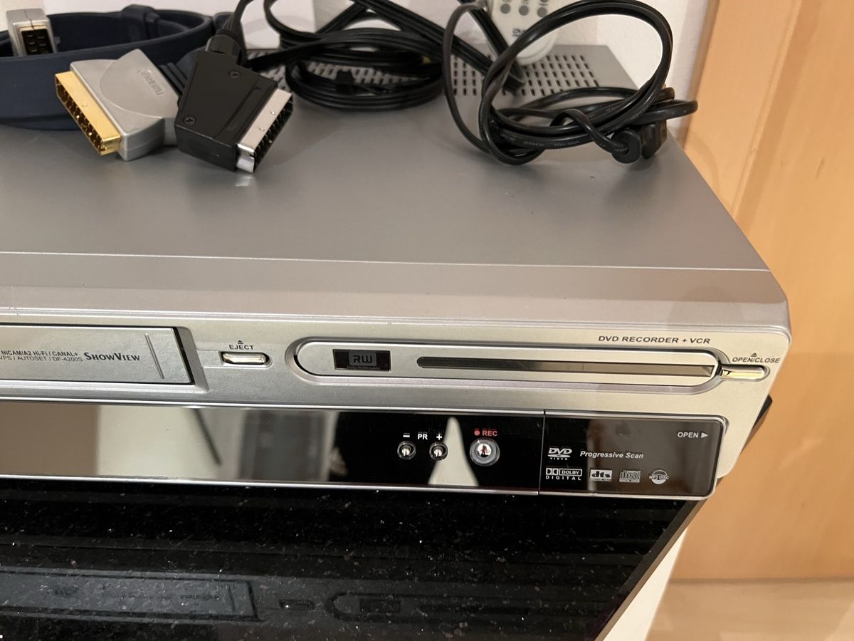 Daewoo Registratori: VHS & DVD Videorecorder von Daewoo – Usato da Schongau venduto da Retro_Shop 3