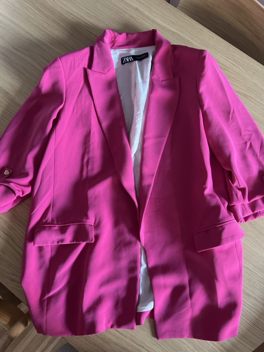 Zara Anzüge & Kostüme: ZARA Blazer pink Grösse L  – Gebraucht aus Luzern von maisonnoir
