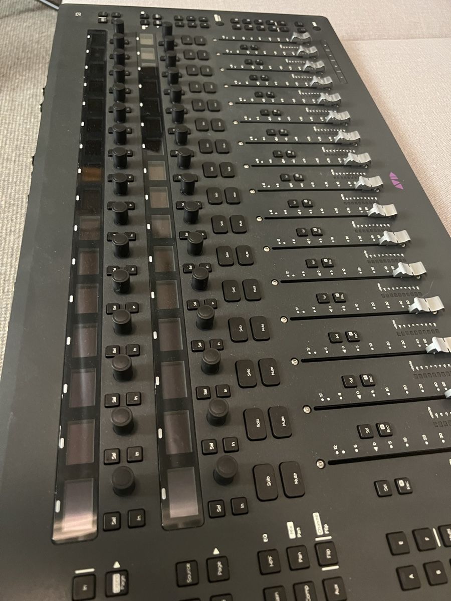 Avid Mischpulte: Avid S3 Pro Tools Control Surface Studio – Neu (gemäss Beschreibung) aus Zumikon von