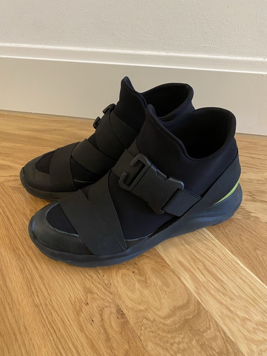 Herrenschuhe: Christopher Kane Turnschuh – Gebraucht aus St. Gallen von calendula123