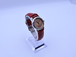 Damen Uhr (läuft mit Garantie)