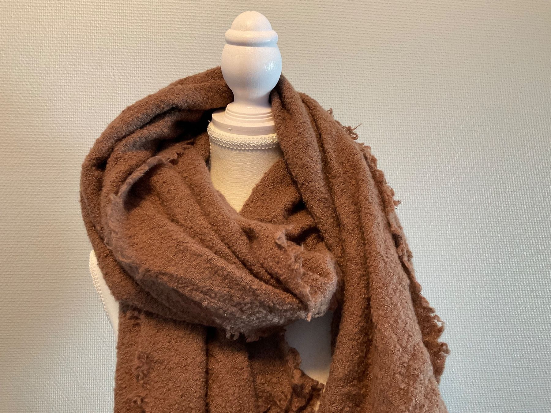 Faliero Sarti Foulard & Sciarpe: Faliero Sarti Schal – Usato da Bern venduto da Gabriela32 1