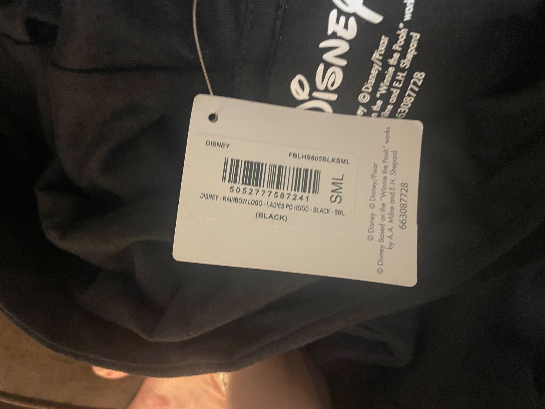 Pullover & Sweatshirts: Hoodie Schwarz DISNEY – Neu und originalverpackt aus Zürich von AP_26 4