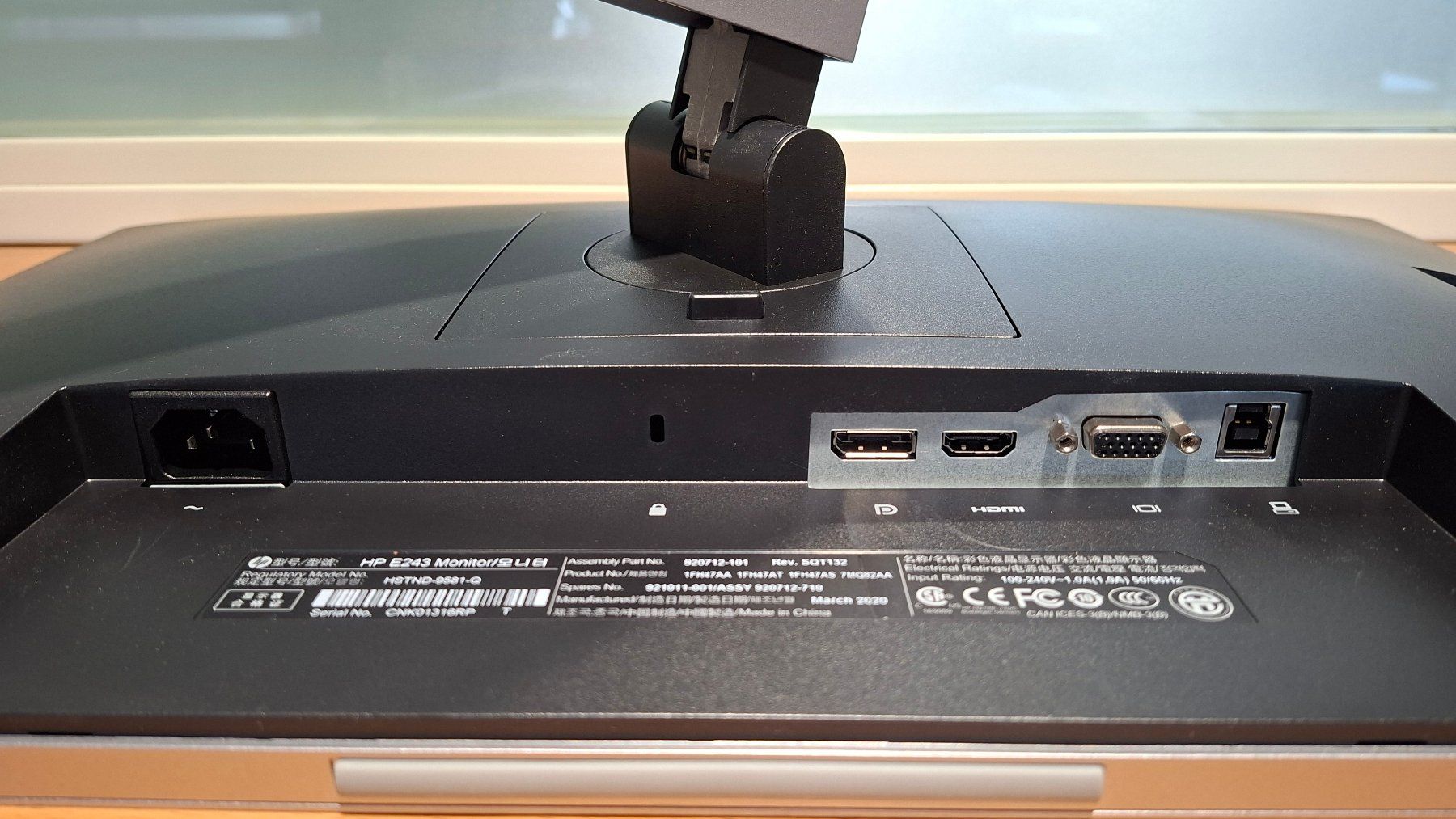 Monitor: 2 Monitore HP E243 – Usato da Fällanden venduto da talpaterra 3