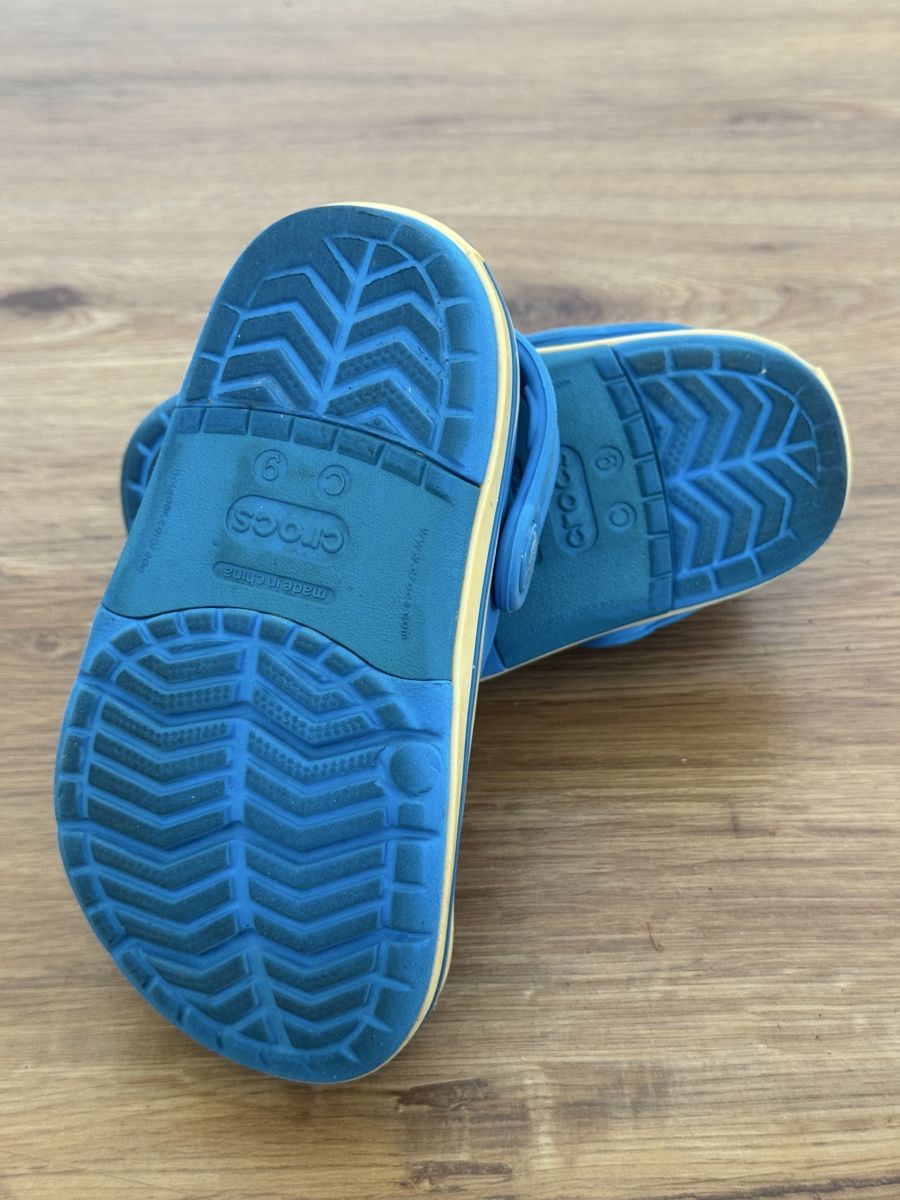 Crocs Scarpe per ragazzi: Kinder Clogs Crocs Grösse C9 (25-26) – Usato da Basel venduto da spassbremse 3